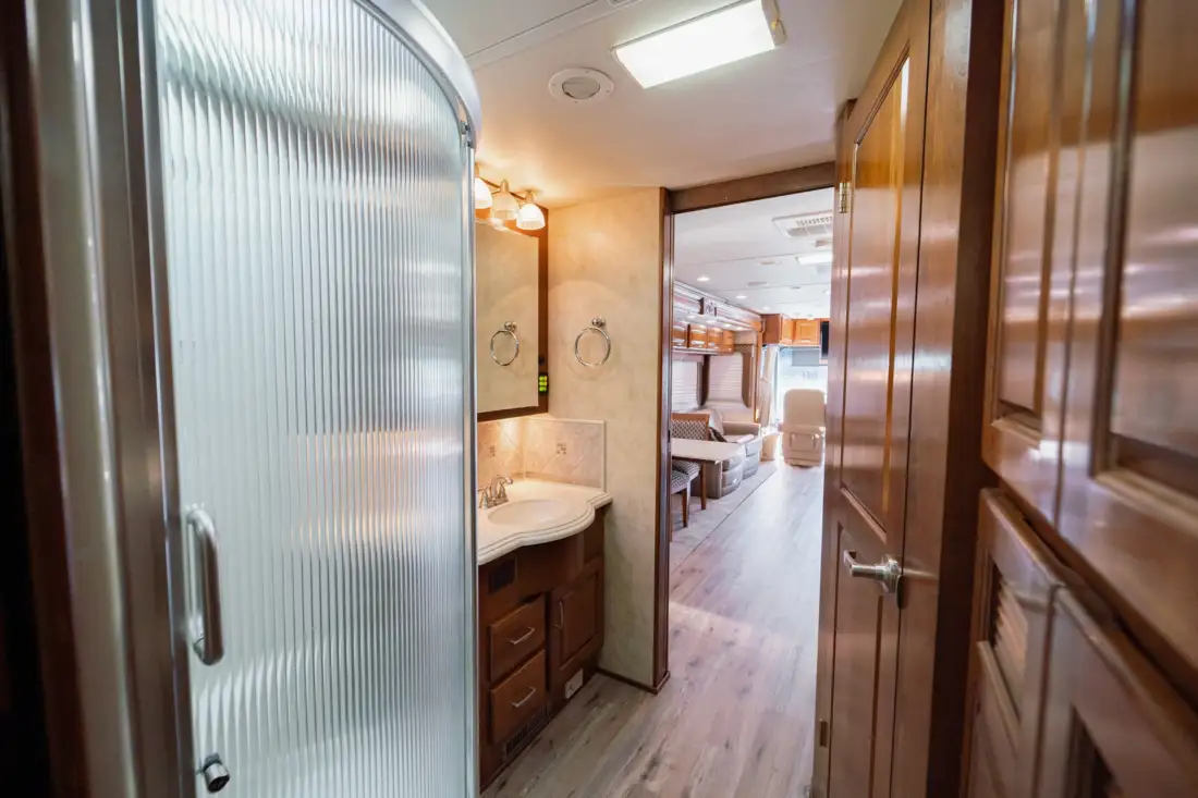 2009 Holiday Rambler Scepter 42PDQ image