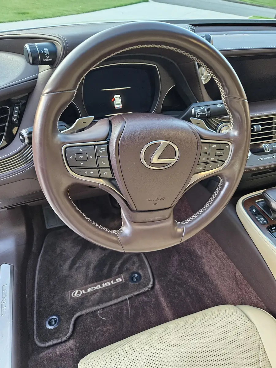 2018 Lexus LS 500 Ultimate Luxury AWD image