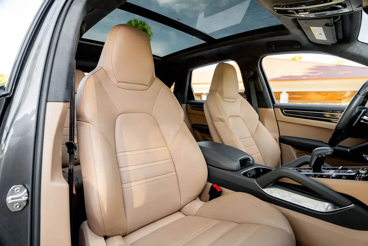 2019 Porsche Cayenne Turbo image