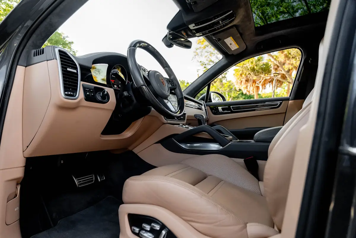 2019 Porsche Cayenne Turbo image