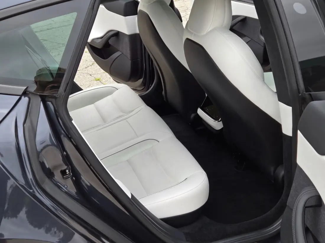 2023 Tesla Model S Plaid image